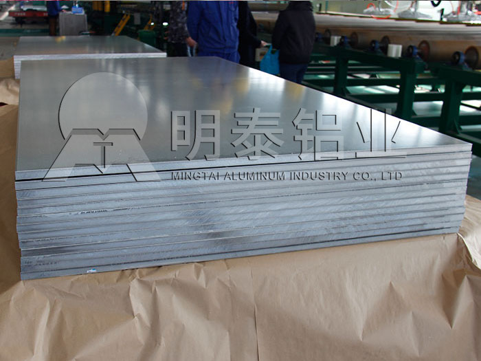 機箱機柜用5052鋁板多少錢一噸，明泰優(yōu)惠報價分析