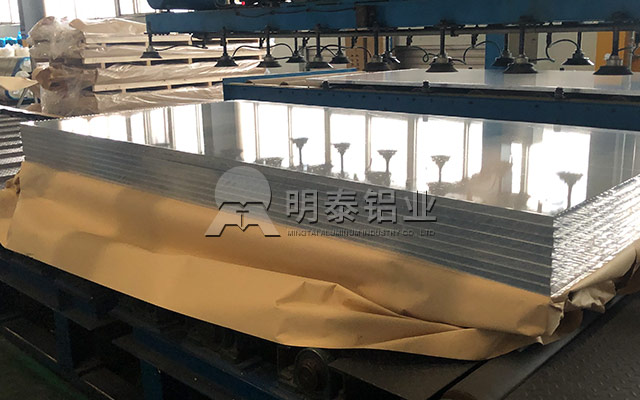 明泰鋁業(yè)鋁板生產(chǎn)廠家多用途角度解讀汽車(chē)用鋁板